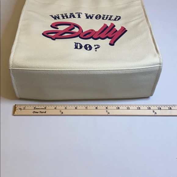 Draper James Dolly Tote - Picture 14 of 15